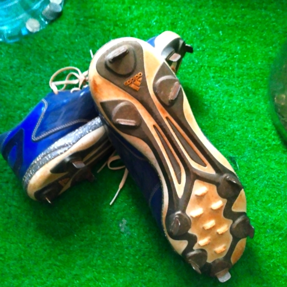 Adidas baseball cleats